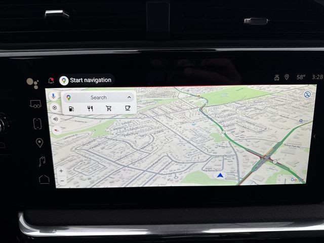 GMC Sierra 3500HD Vehicle Full-screen Gallery Image 18