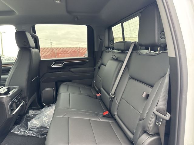 GMC Sierra 3500HD Vehicle Full-screen Gallery Image 22