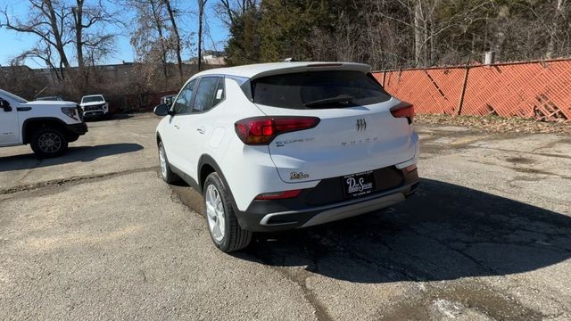 Buick Encore GX Vehicle Full-screen Gallery Image 07