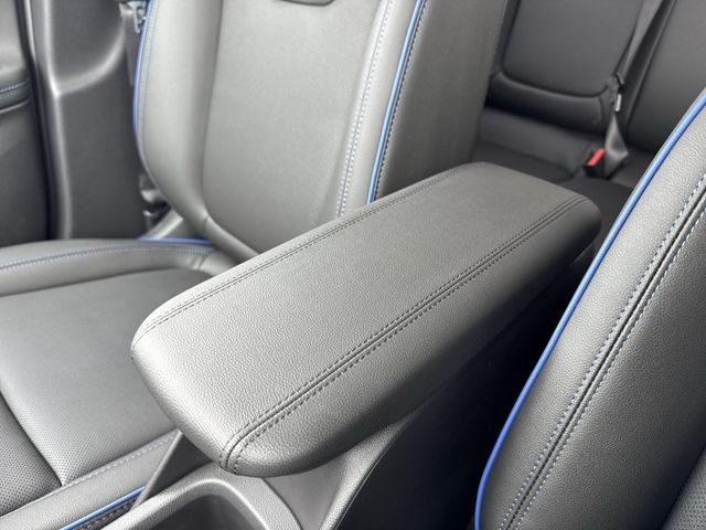 Buick Encore GX Vehicle Full-screen Gallery Image 20