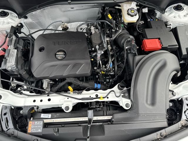 Buick Encore GX Vehicle Full-screen Gallery Image 24