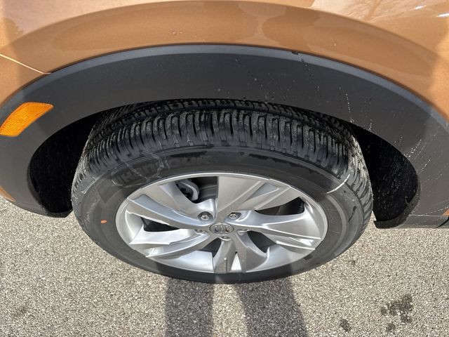 Buick Encore GX Vehicle Full-screen Gallery Image 10