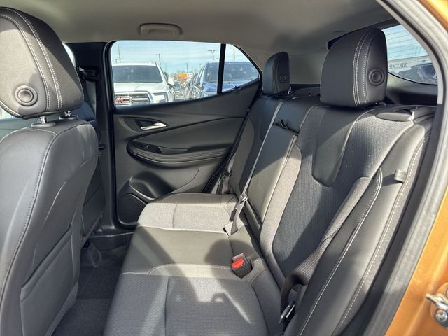 Buick Encore GX Vehicle Full-screen Gallery Image 21