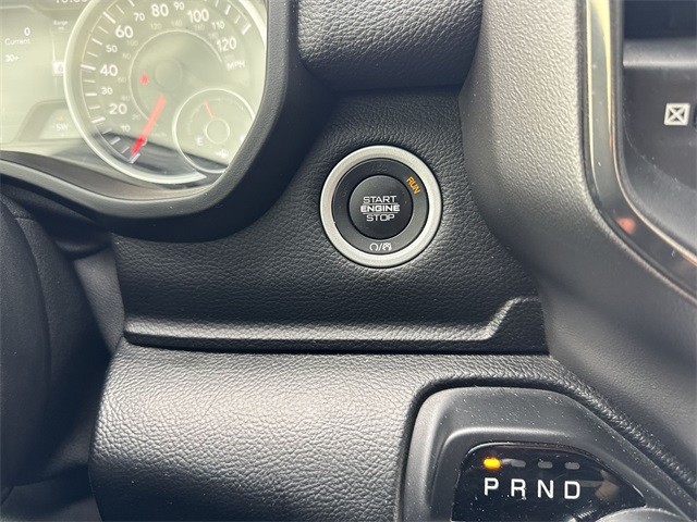 Ram 1500 Vehicle Full-screen Gallery Image 22