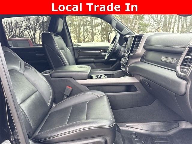 Ram 1500 Vehicle Full-screen Gallery Image 32