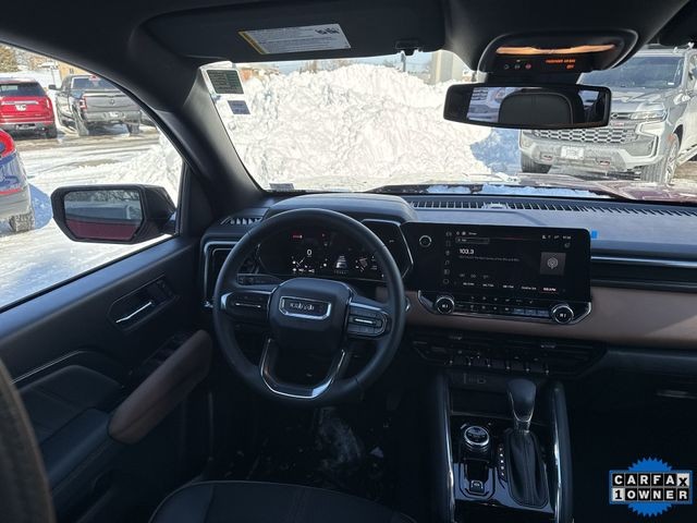 GMC Canyon Vehicle Full-screen Gallery Image 19