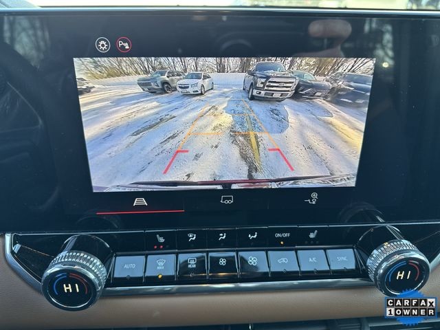 GMC Canyon Vehicle Full-screen Gallery Image 24