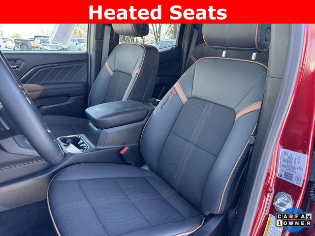 GMC Canyon Vehicle Full-screen Gallery Image 28