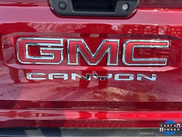 GMC Canyon Vehicle Full-screen Gallery Image 39
