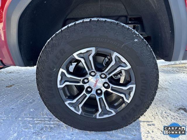 GMC Canyon Vehicle Full-screen Gallery Image 41