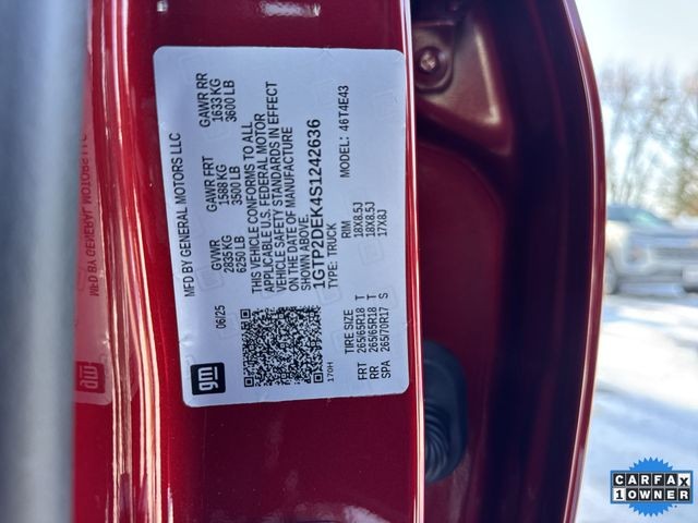 GMC Canyon Vehicle Full-screen Gallery Image 42