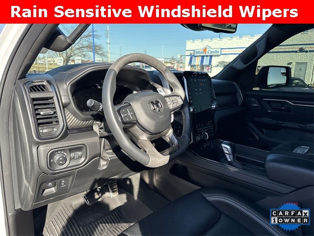 Ram 1500 Vehicle Full-screen Gallery Image 13