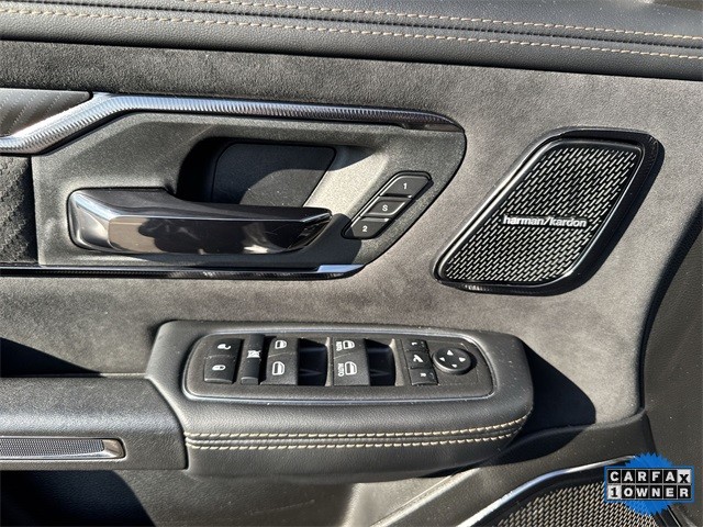 Ram 1500 Vehicle Full-screen Gallery Image 28