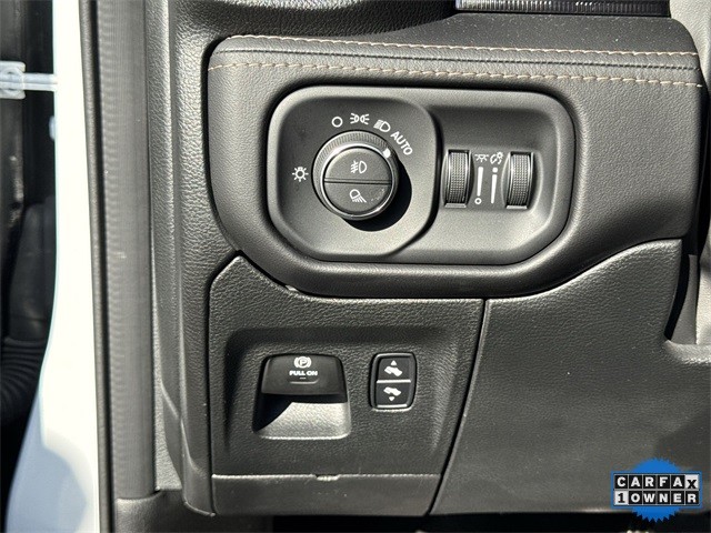 Ram 1500 Vehicle Full-screen Gallery Image 40