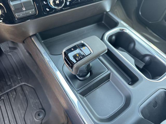 GMC Sierra 1500 Vehicle Full-screen Gallery Image 20