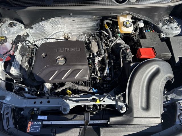 Buick Encore GX Vehicle Full-screen Gallery Image 24