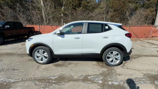 Buick Encore GX Vehicle Full-screen Gallery Image 05