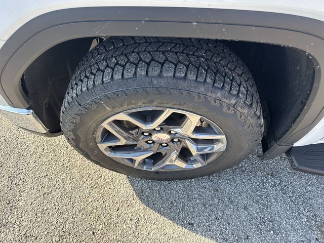 GMC Sierra 1500 Vehicle Full-screen Gallery Image 10