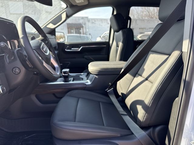 GMC Sierra 1500 Vehicle Full-screen Gallery Image 11