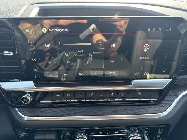 GMC Sierra 1500 Vehicle Full-screen Gallery Image 19