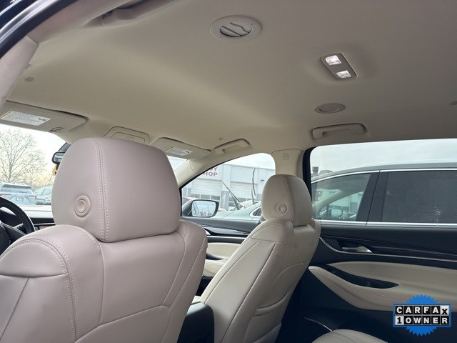 Buick Enclave Vehicle Full-screen Gallery Image 06