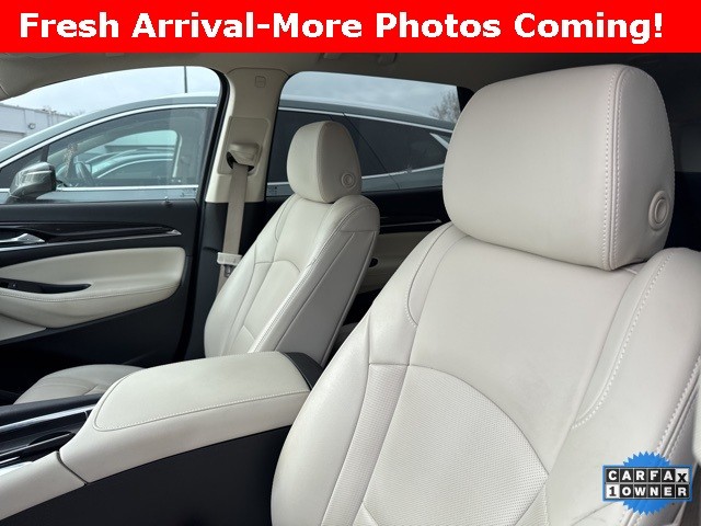 Buick Enclave Vehicle Full-screen Gallery Image 17
