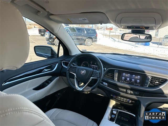 Buick Enclave Vehicle Full-screen Gallery Image 15