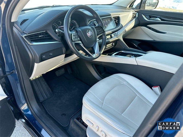 Buick Enclave Vehicle Full-screen Gallery Image 16