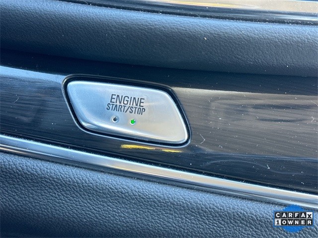 Buick Enclave Vehicle Full-screen Gallery Image 21