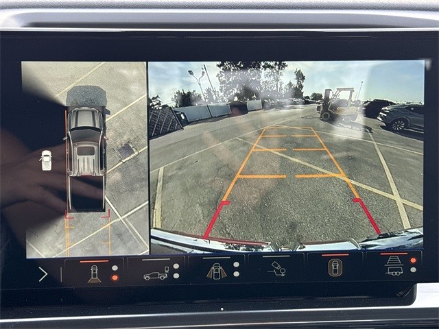 GMC Sierra 1500 Vehicle Full-screen Gallery Image 17