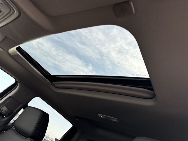 GMC Sierra 1500 Vehicle Full-screen Gallery Image 22