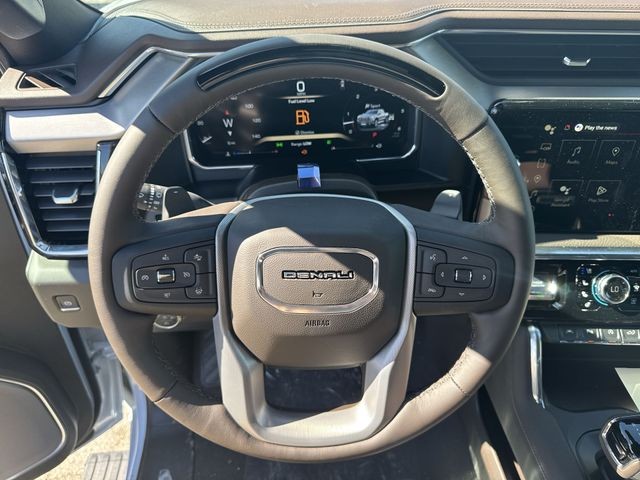 GMC Sierra 1500 Vehicle Full-screen Gallery Image 14