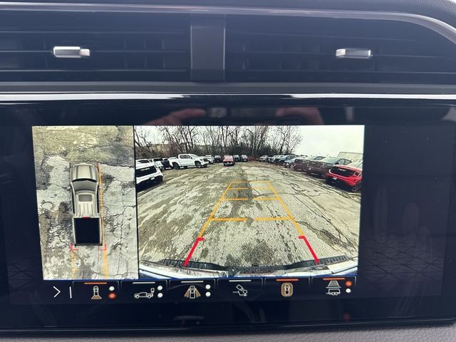 GMC Sierra 1500 Vehicle Full-screen Gallery Image 17