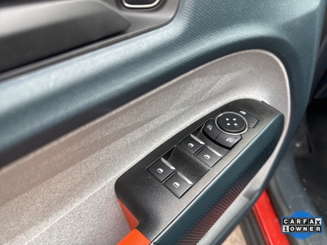 Ford Maverick Vehicle Full-screen Gallery Image 17