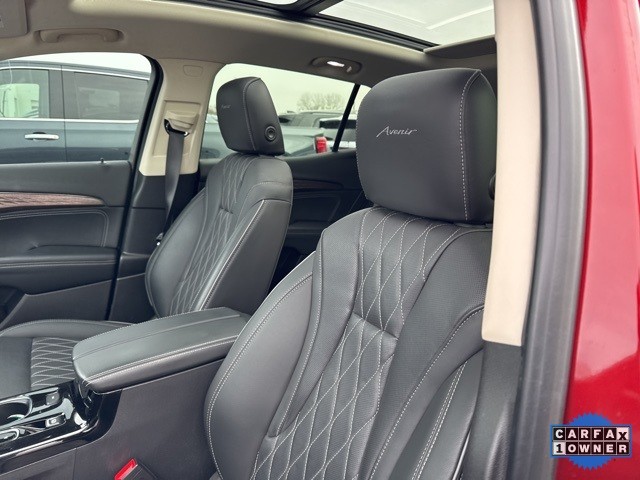 Buick Envision Vehicle Full-screen Gallery Image 17