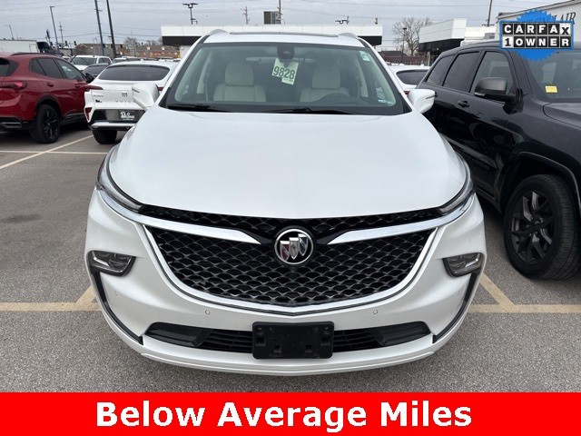 Buick Enclave Vehicle Full-screen Gallery Image 02