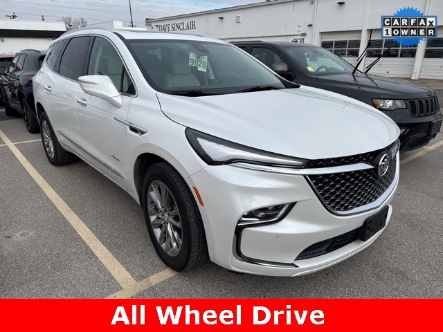 Buick Enclave Vehicle Full-screen Gallery Image 03