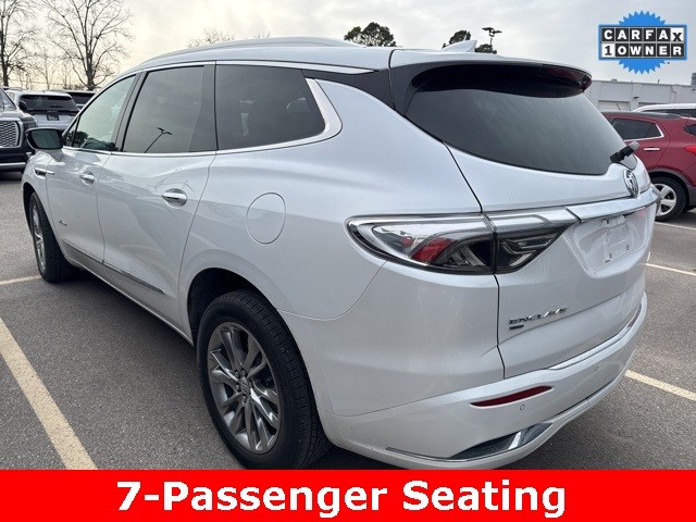 Buick Enclave Vehicle Full-screen Gallery Image 06