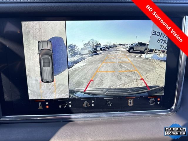 GMC Yukon Vehicle Full-screen Gallery Image 18