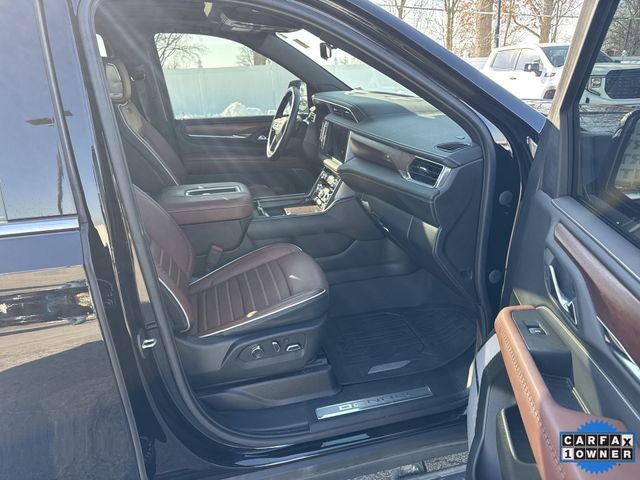 GMC Yukon Vehicle Full-screen Gallery Image 33