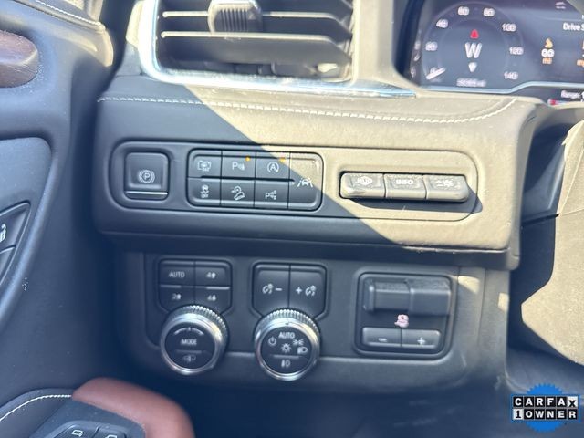 GMC Yukon Vehicle Full-screen Gallery Image 39