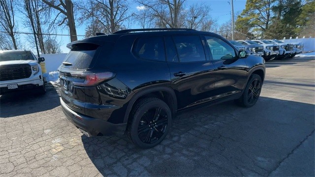 GMC Acadia Vehicle Full-screen Gallery Image 08