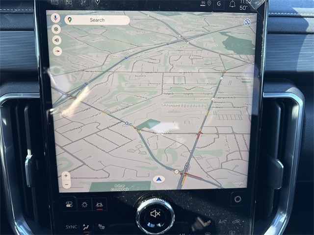 GMC Acadia Vehicle Full-screen Gallery Image 18