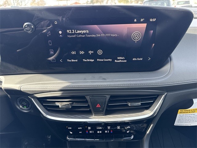 Buick Encore GX Vehicle Full-screen Gallery Image 16