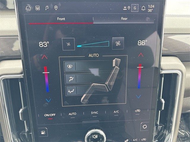 GMC Yukon Vehicle Full-screen Gallery Image 19