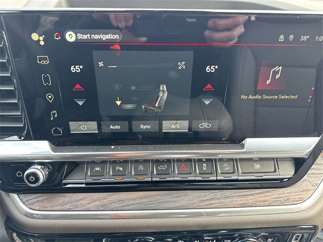 GMC Sierra 1500 Vehicle Full-screen Gallery Image 19