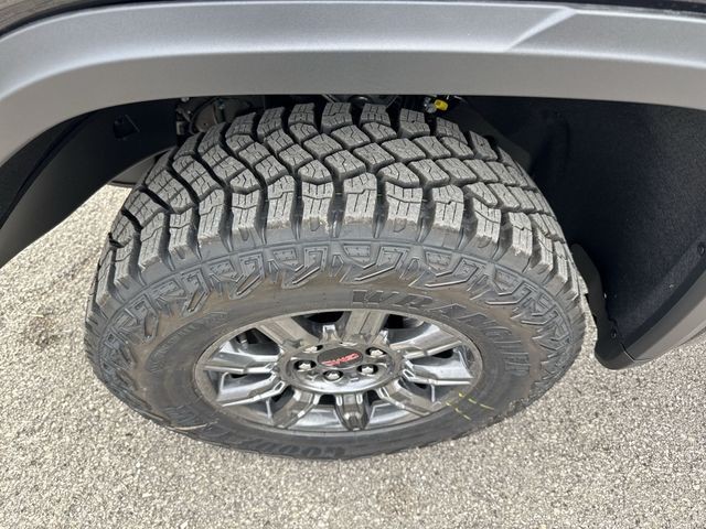 GMC Sierra 1500 Vehicle Full-screen Gallery Image 10