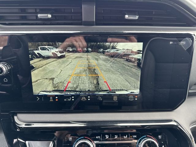 GMC Sierra 1500 Vehicle Full-screen Gallery Image 17