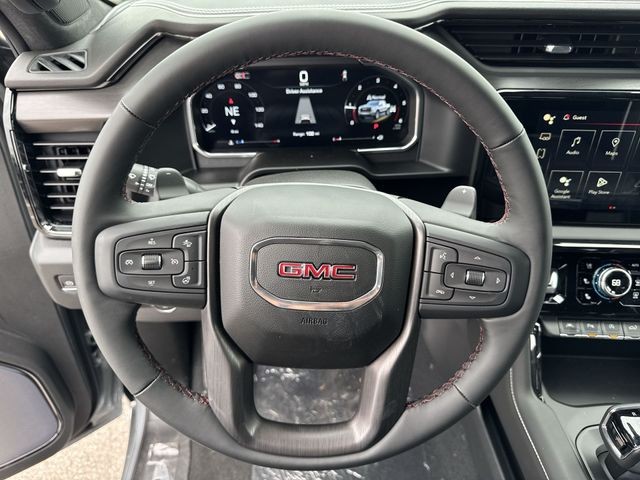 GMC Sierra 1500 Vehicle Full-screen Gallery Image 14