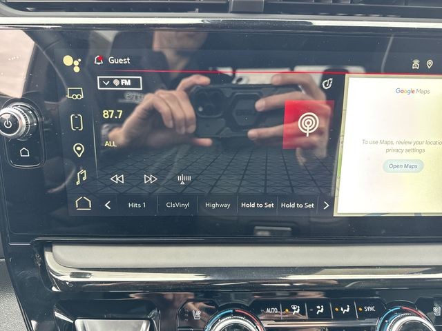 GMC Sierra 1500 Vehicle Full-screen Gallery Image 16